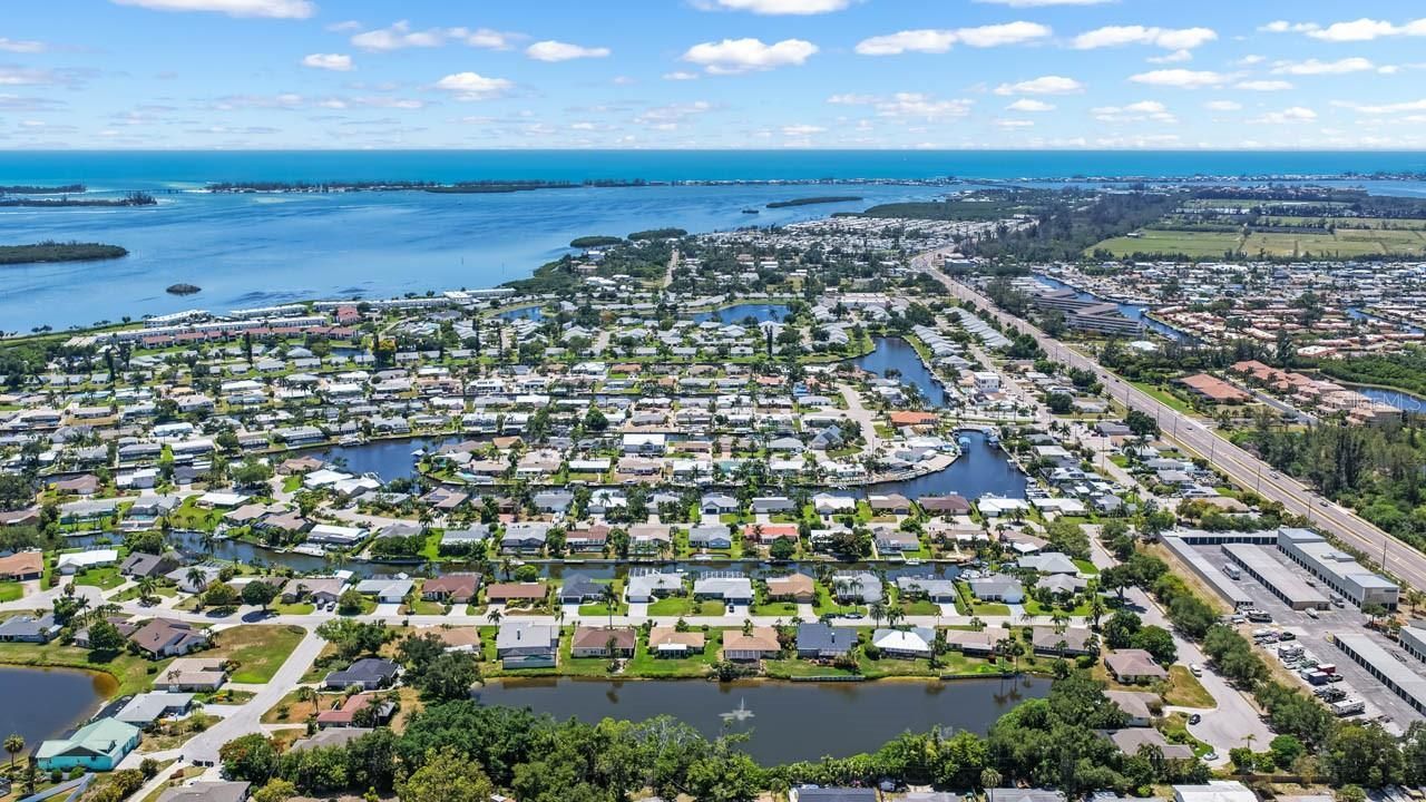 4503 Coral Lake Drive , Bradenton, FL 34210 Photo