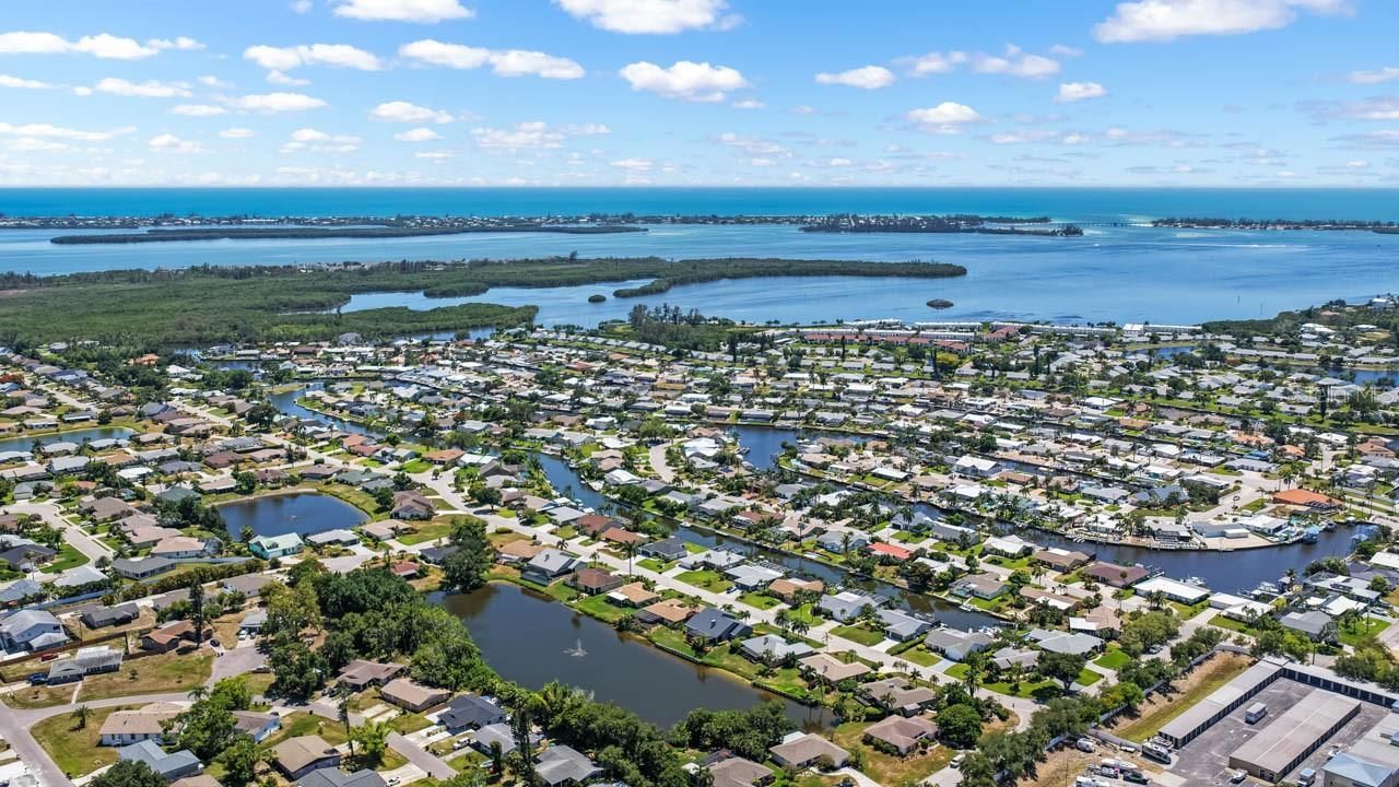 4503 Coral Lake Drive , Bradenton, FL 34210 Photo