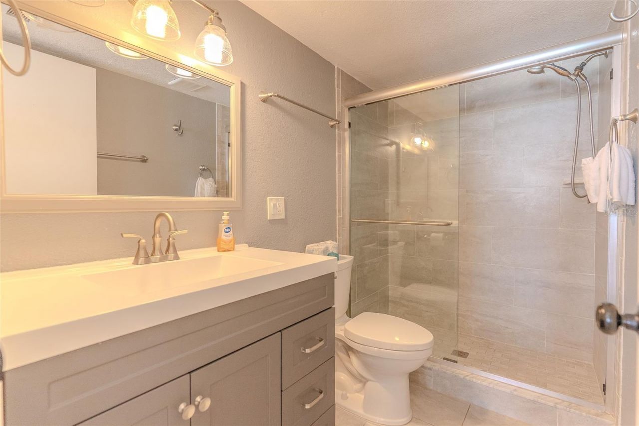 20040 Gulf Boulevard, Unit 402, Indian Rocks Beach, FL 33785 Photo