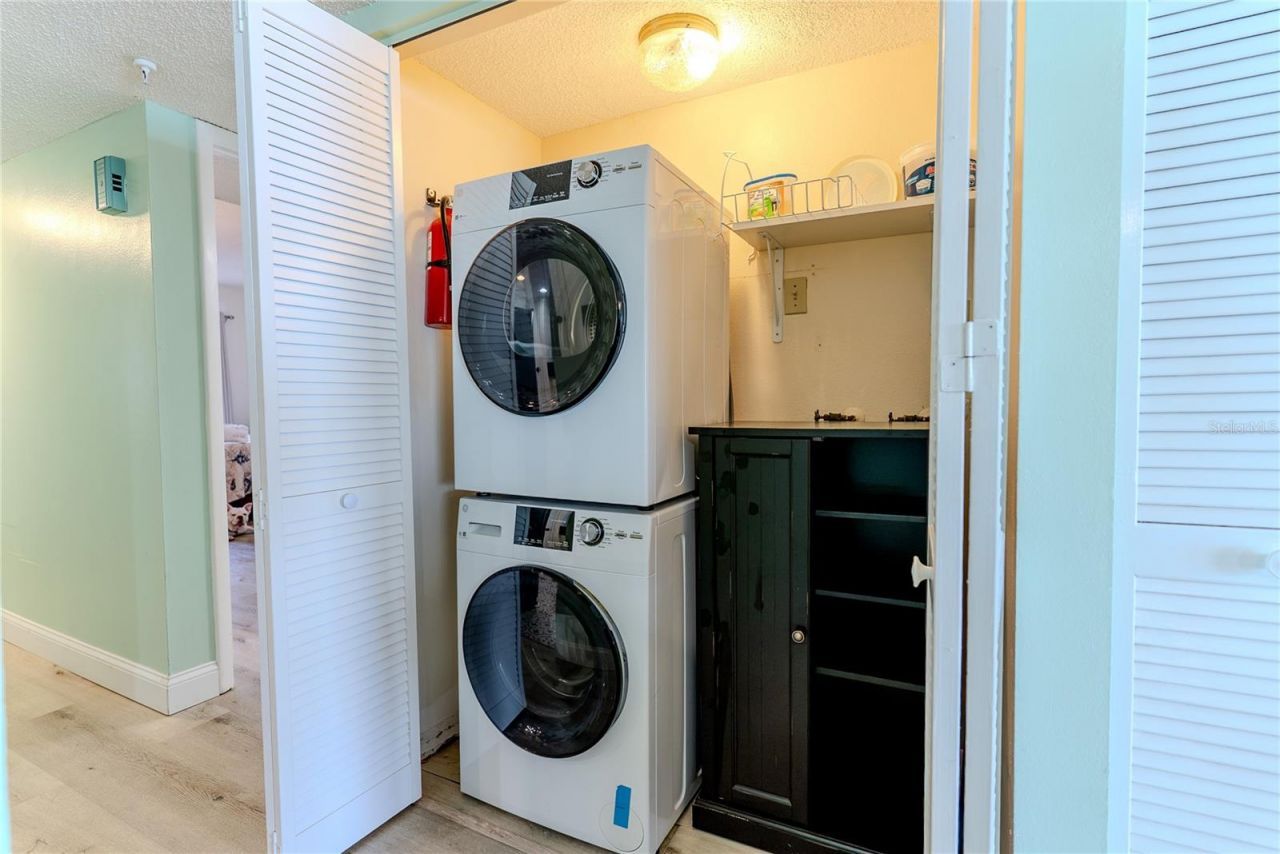 20040 Gulf Boulevard, Unit 402, Indian Rocks Beach, FL 33785 Photo