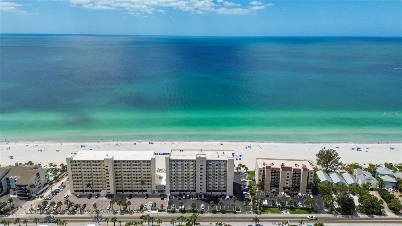 20040 Gulf Boulevard, Unit 402, Indian Rocks Beach, FL 33785 Photo