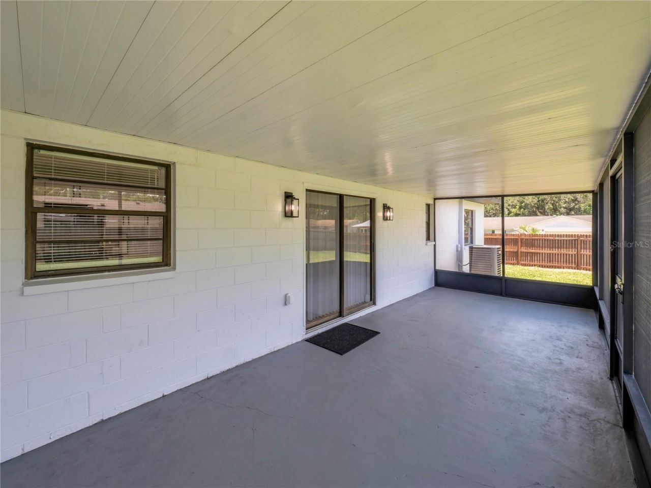 5213 Colfax Place , Seffner, FL 33584 Photo