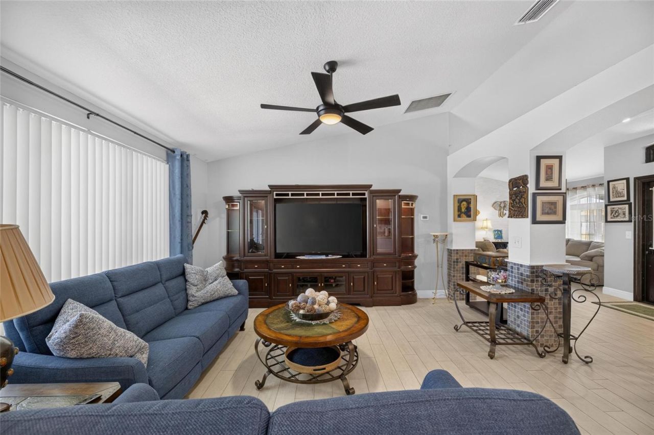 10313 Tarragon Drive, Riverview, FL 33569 Photo