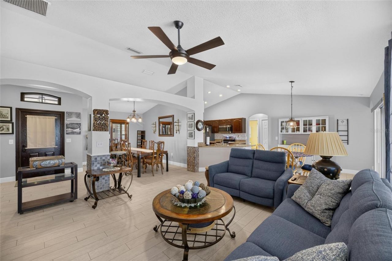 10313 Tarragon Drive, Riverview, FL 33569 Photo