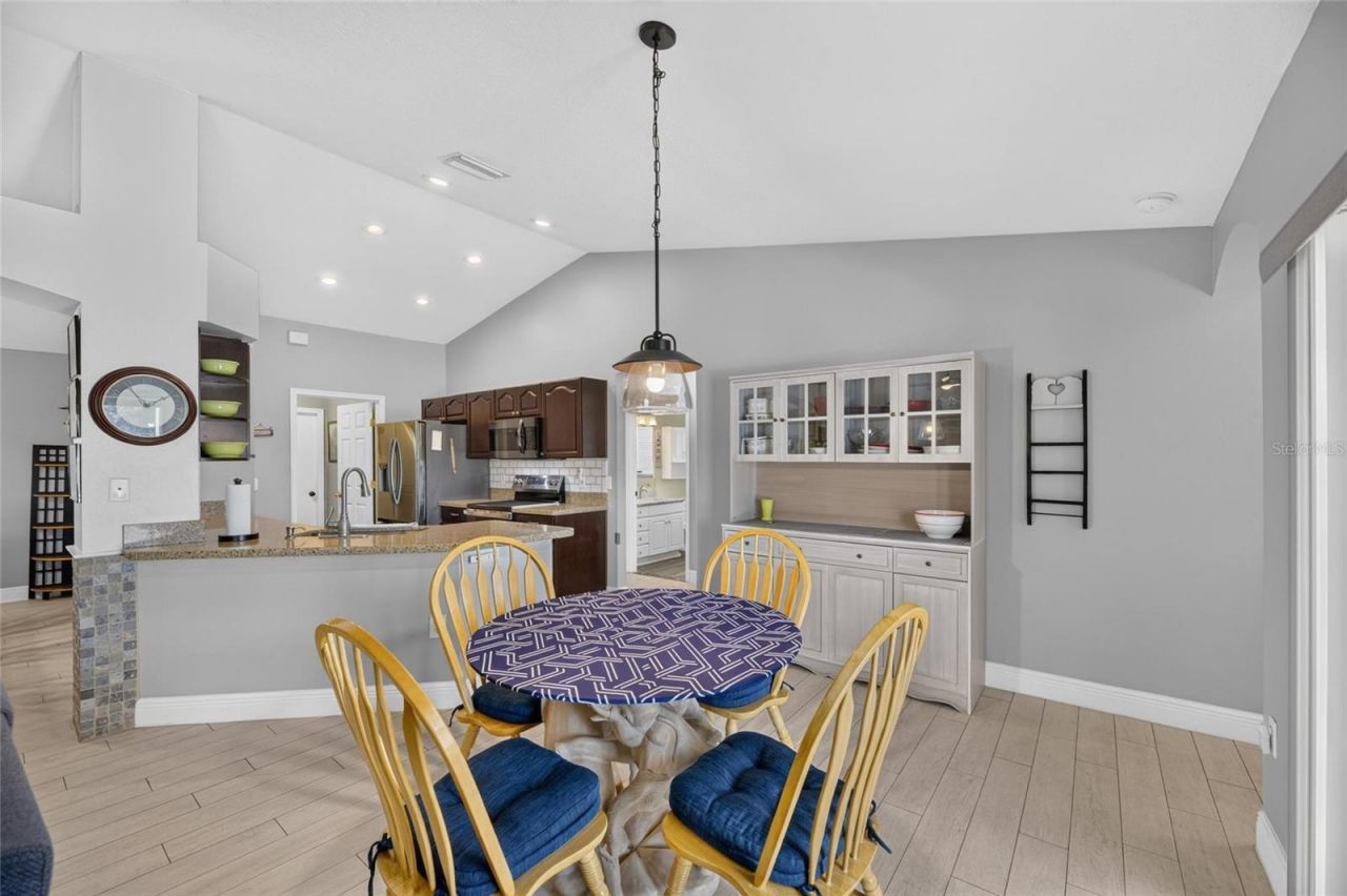 10313 Tarragon Drive, Riverview, FL 33569 Photo