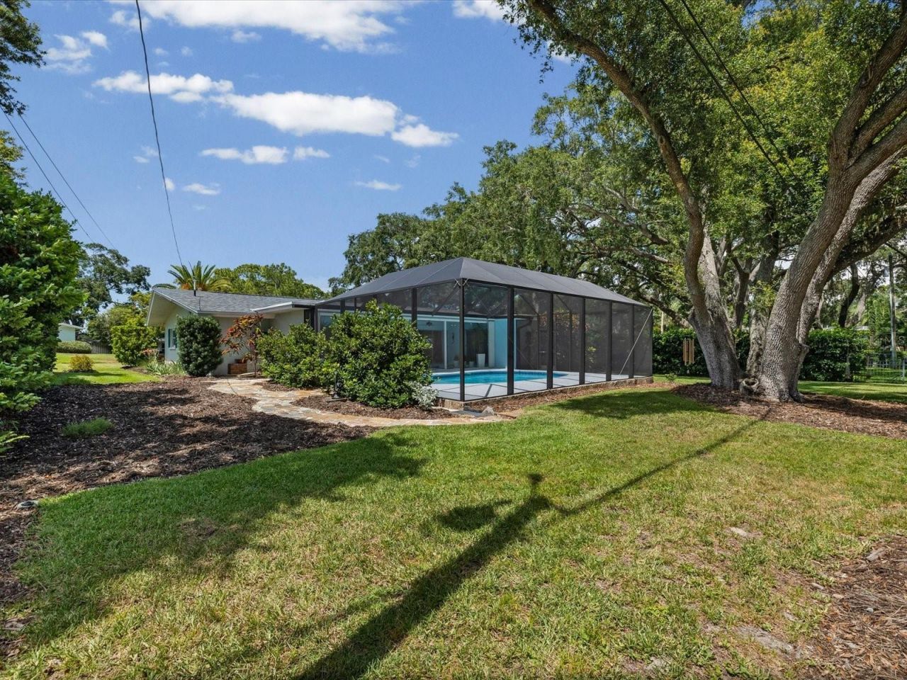 2285 Watrous Drive , Dunedin, FL 34698 Photo