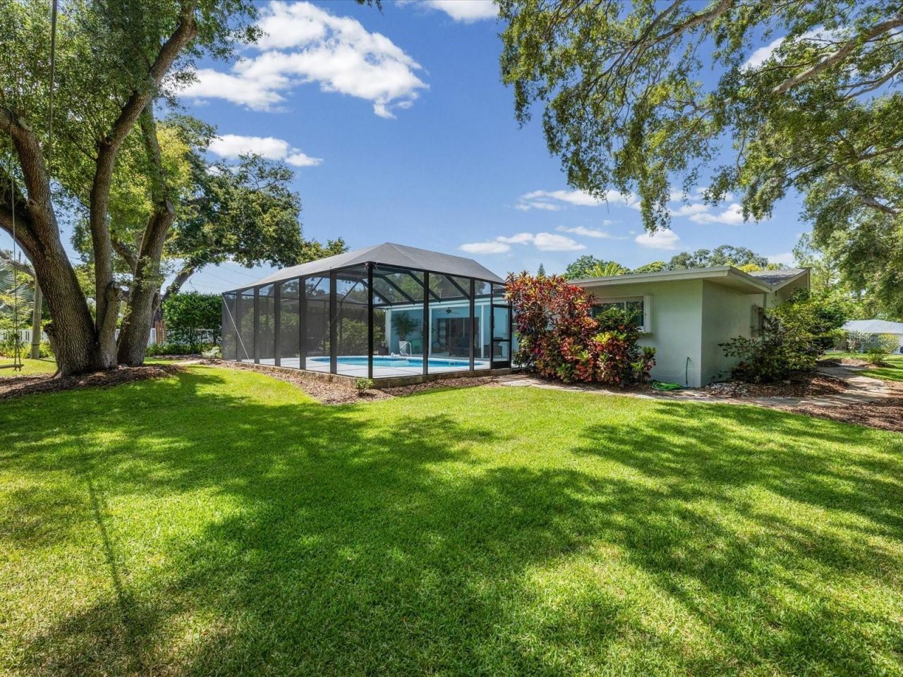 2285 Watrous Drive , Dunedin, FL 34698 Photo