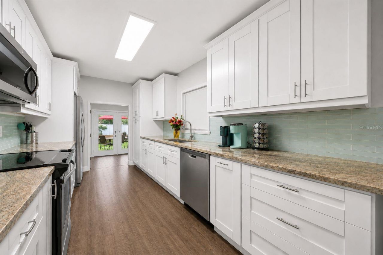 726 38th Avenue N, Saint Petersburg, FL 33704 Photo