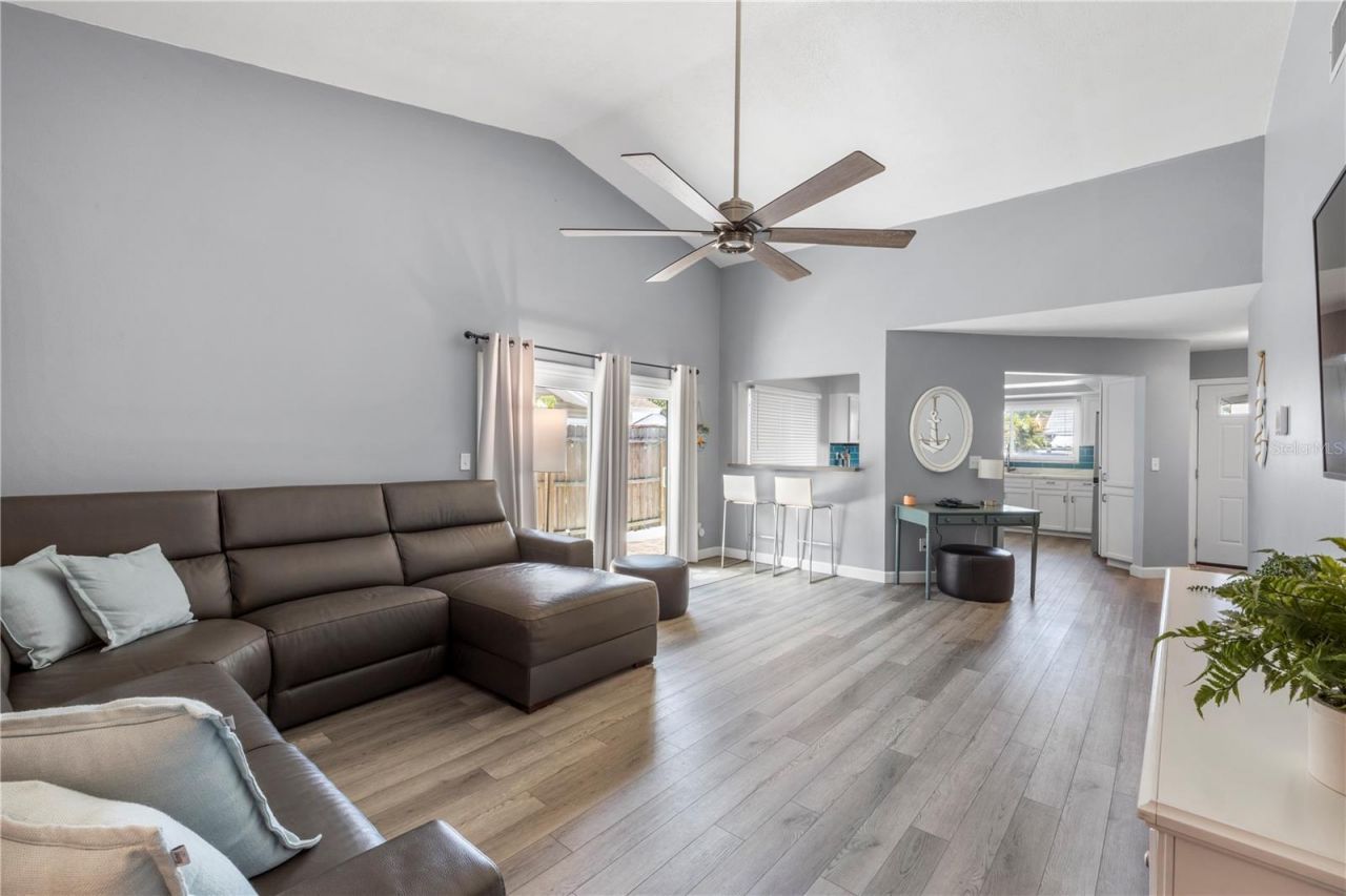 3122 Whispering Drive N, Largo, FL 33771 Photo