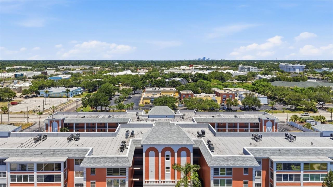 1900 68th Street N, Unit 205, Saint Petersburg, FL 33710 Photo