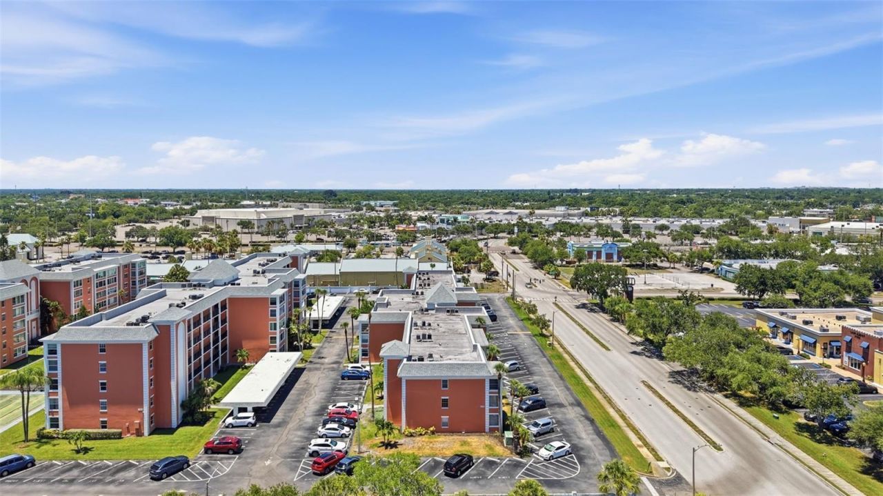 1900 68th Street N, Unit 205, Saint Petersburg, FL 33710 Photo