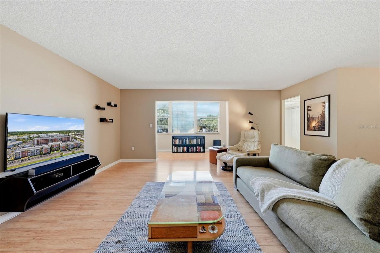 1900 68th Street N, Unit 205, Saint Petersburg, FL 33710 Photo