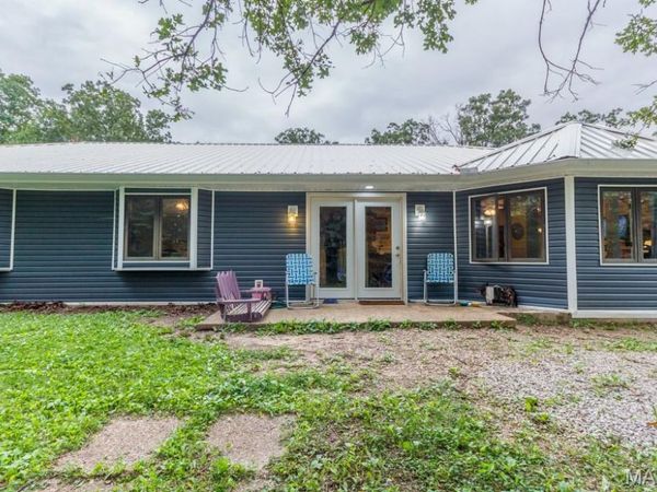 17944 Bobwhite Road , Crocker, MO 65452