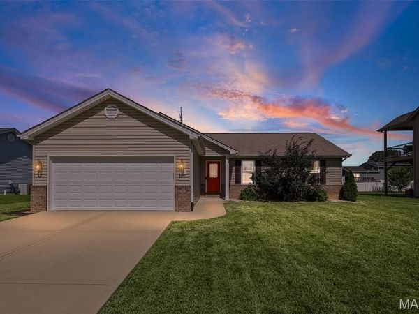 18 Del Ray Drive , Fairview Heights, IL 62208