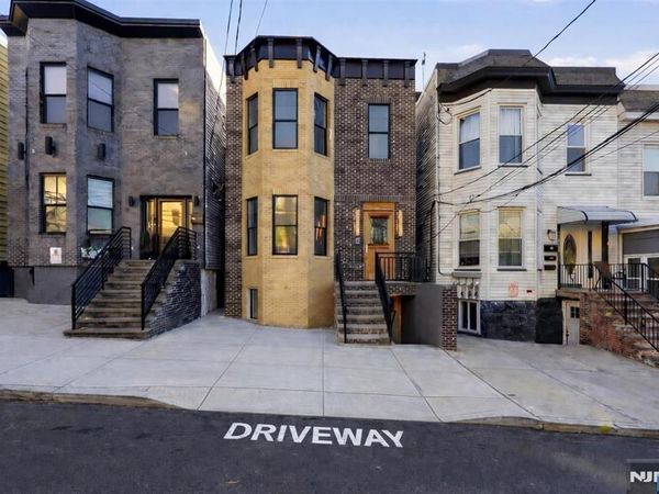 821 18th Street, UNION CITY, NJ 07087