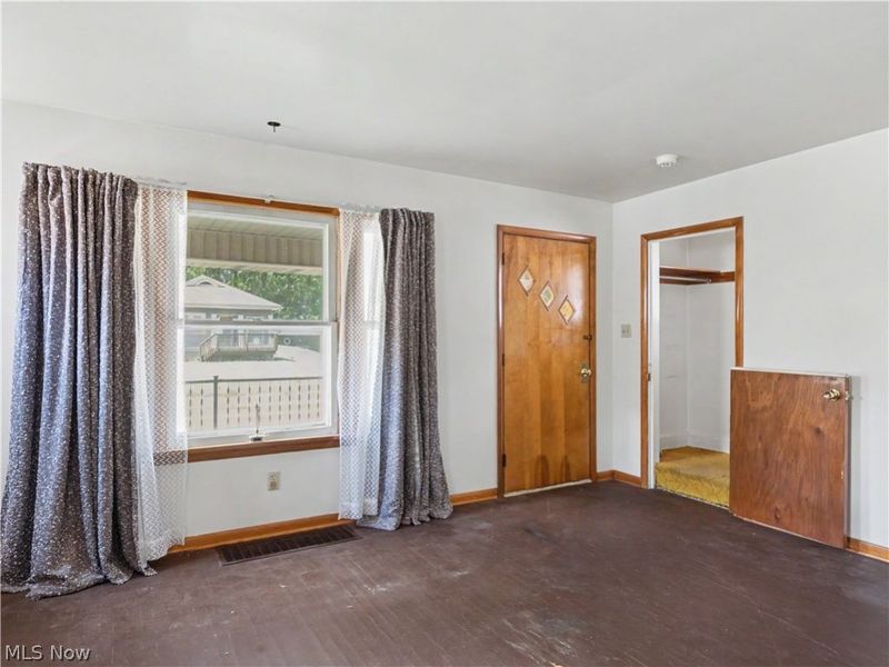 1177 Linden Avenue, Akron, OH 44310 Photo 2