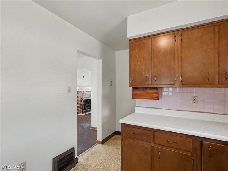 1177 Linden Avenue, Akron, OH 44310 Photo 8