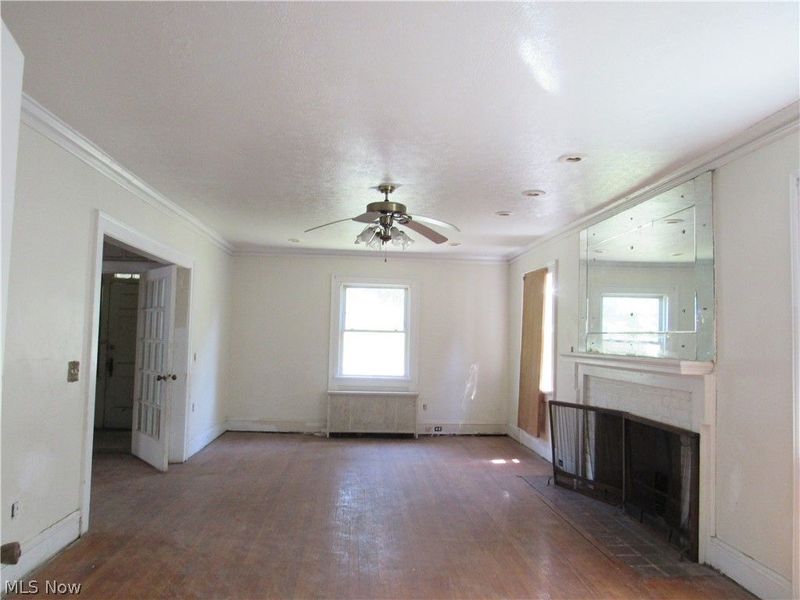 1726 Lee Road, Cleveland Heights, OH 44118 Photo 2