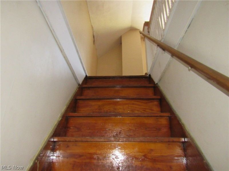 1726 Lee Road, Cleveland Heights, OH 44118 Photo 28