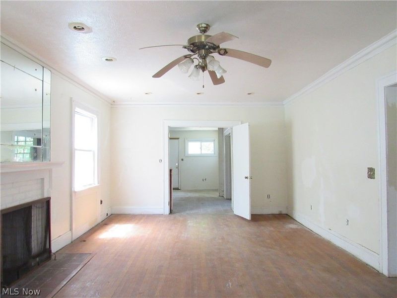 1726 Lee Road, Cleveland Heights, OH 44118 Photo 3