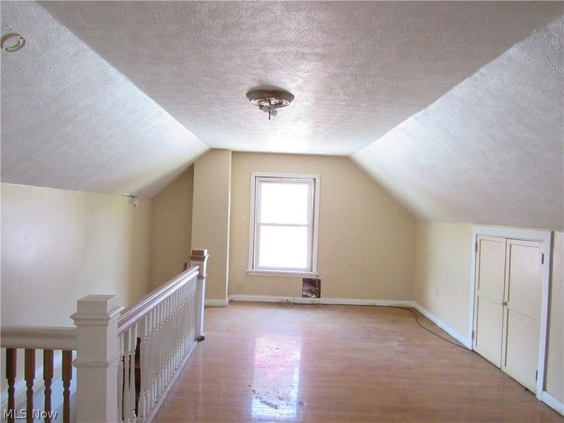 1726 Lee Road, Cleveland Heights, OH 44118 Photo 32