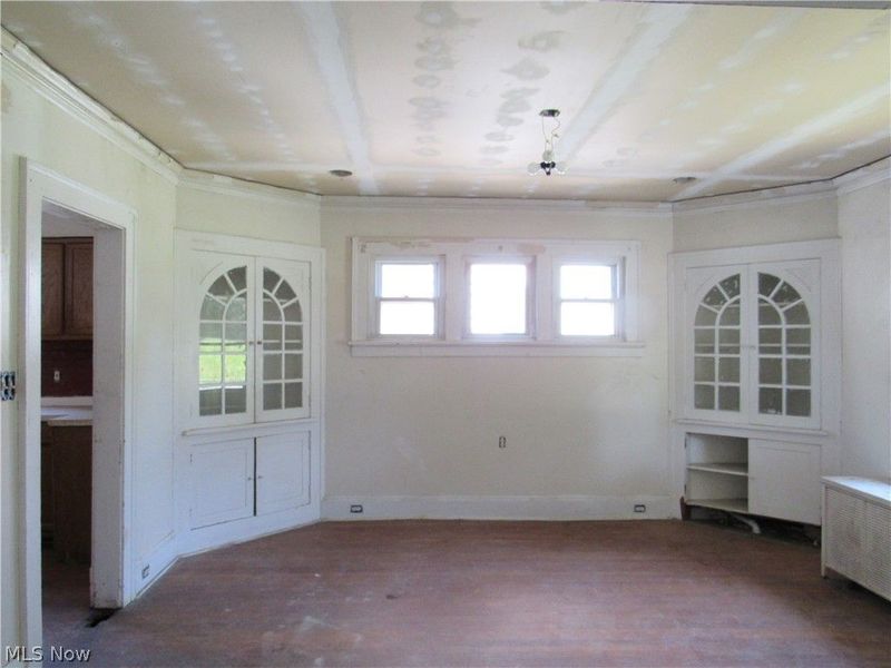 1726 Lee Road, Cleveland Heights, OH 44118 Photo 5