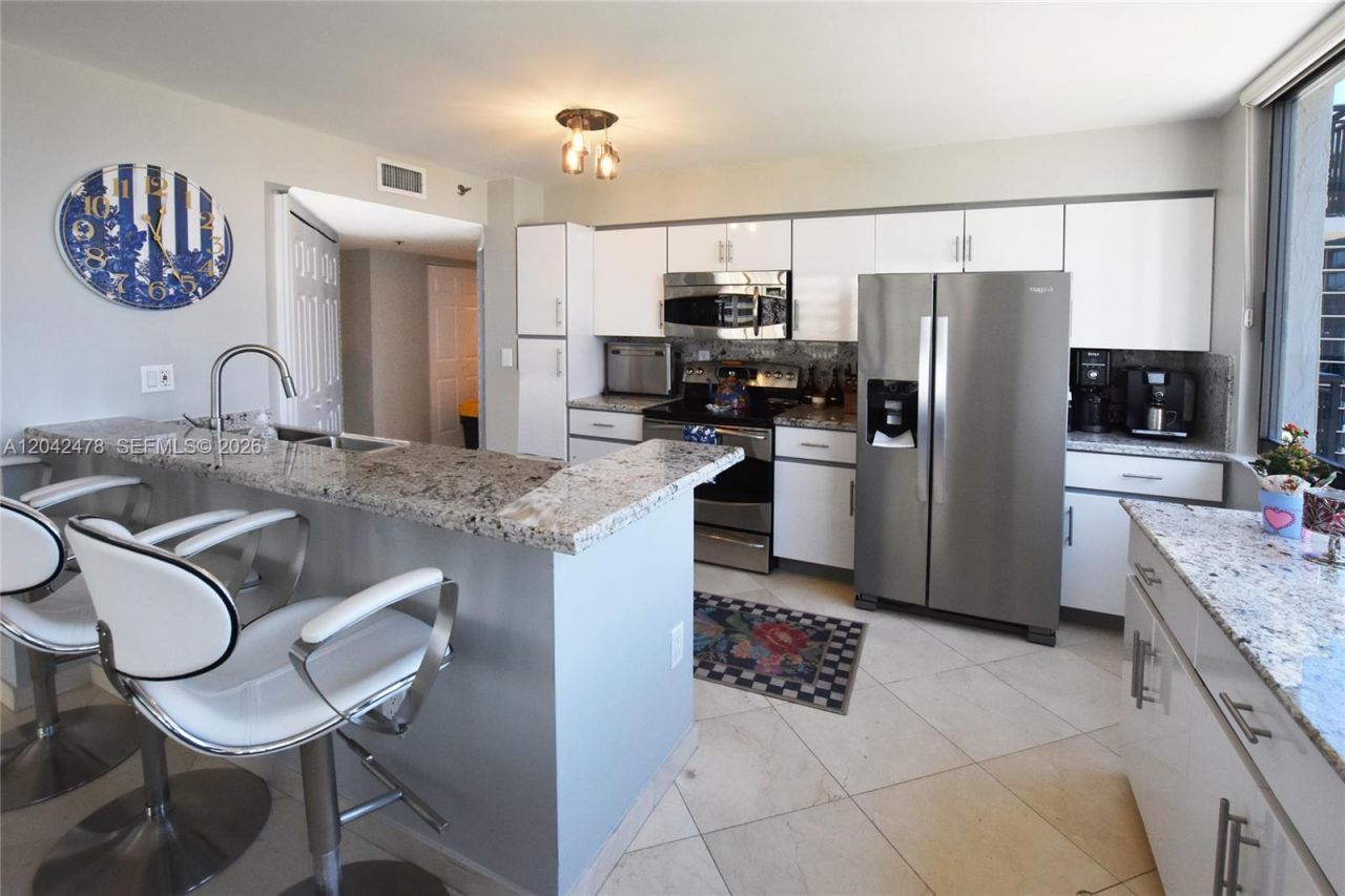 540 Brickell Key Dr , Unit 1513, Miami, FL 33131 Photo