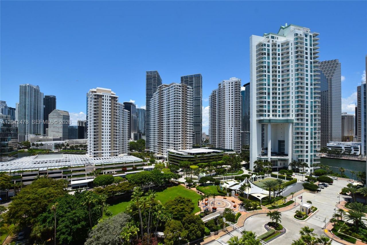 540 Brickell Key Dr , Unit 1513, Miami, FL 33131 Photo