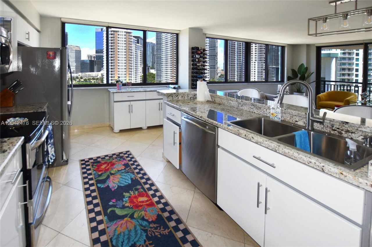 540 Brickell Key Dr , Unit 1513, Miami, FL 33131 Photo
