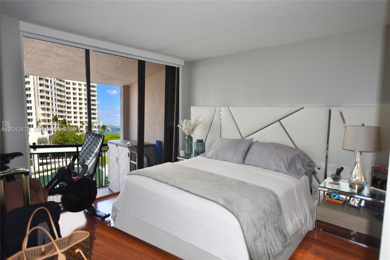 540 Brickell Key Dr , Unit 1513, Miami, FL 33131 Photo