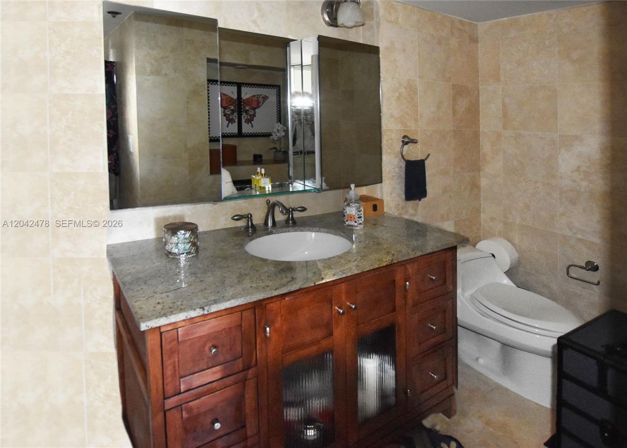 540 Brickell Key Dr , Unit 1513, Miami, FL 33131 Photo