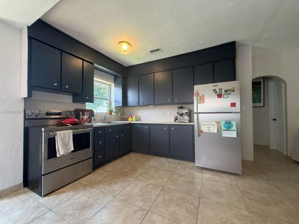 5769 SW 5th Ter , Miami, FL 33144