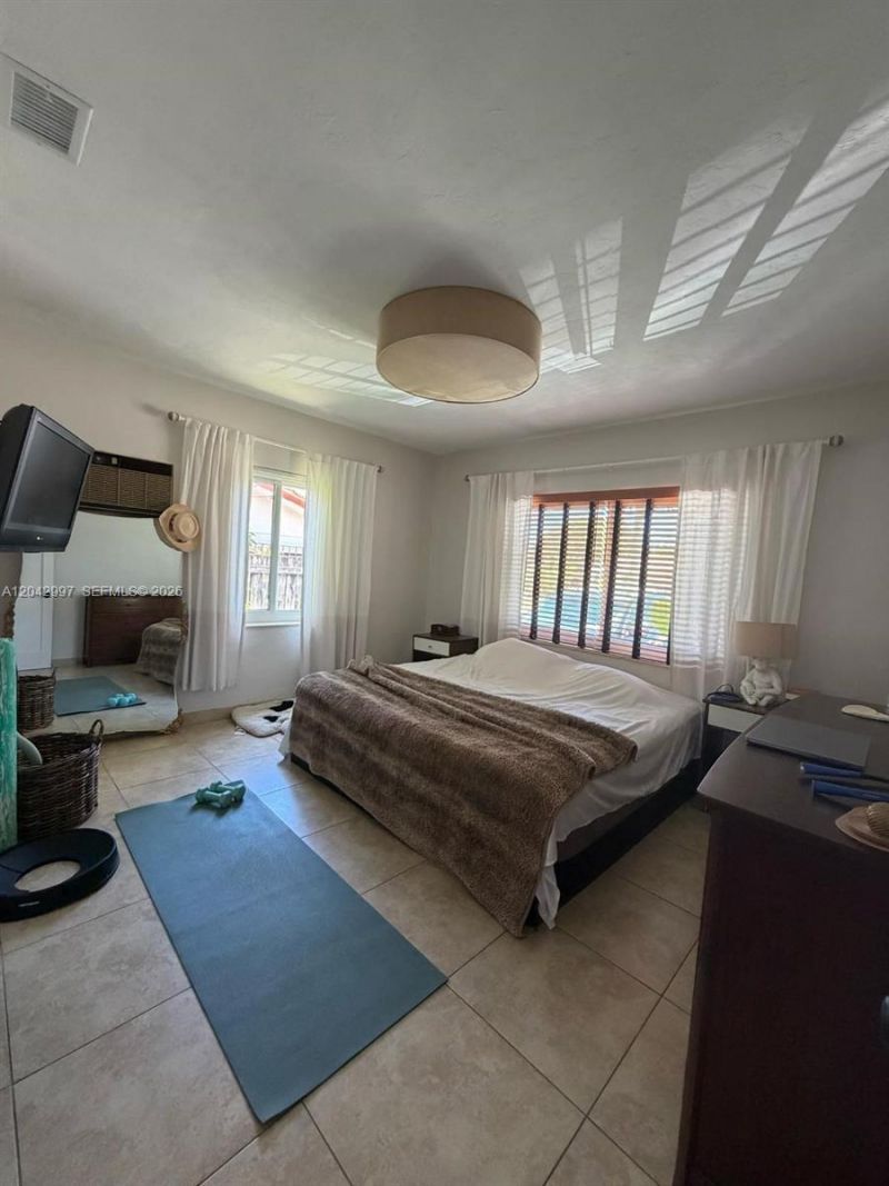 5769 SW 5th Ter , Miami, FL 33144 Photo