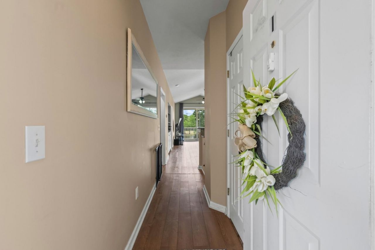 650 River Oaks Dr.  Photo 15