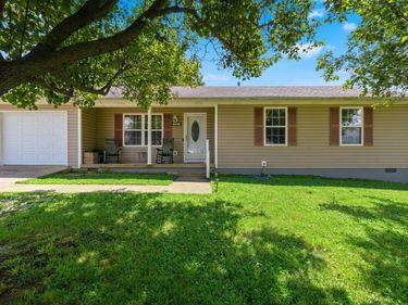 215 Azalea Street, Harrodsburg, KY 40330