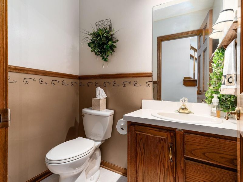 1130 Venetian Way, Gahanna, OH 43230 Photo 11
