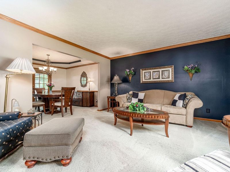 1130 Venetian Way, Gahanna, OH 43230 Photo 6