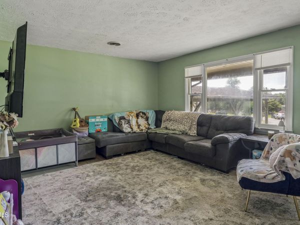 234 Eastwood Drive, Bluff City, TN 37618
