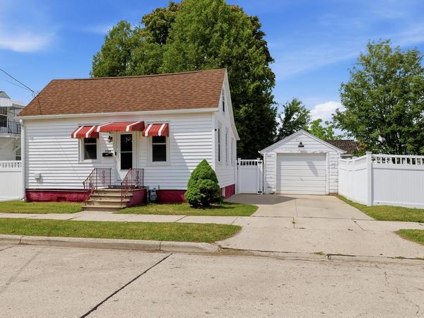 2104 11th STREET, Two Rivers, WI 54241
