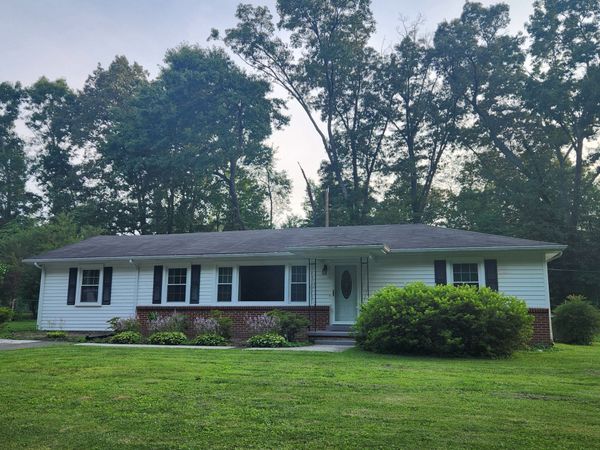 1200 Harton Blvd , Tullahoma, TN 37388