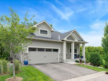 16377 Glory Lane, Eden Prairie, MN 55344