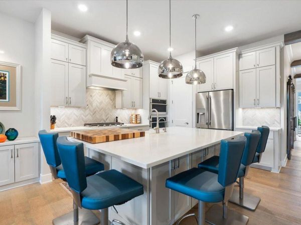 16377 Glory Lane, Eden Prairie, MN 55344