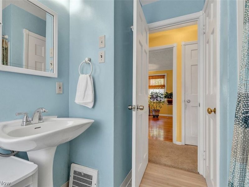 4085 W 58th Street, Cleveland, OH 44144 Photo 14