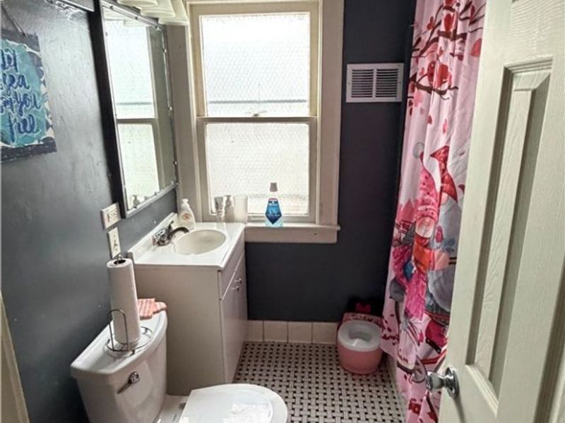 3393 W 131st Street, Cleveland, OH 44111 Photo 8