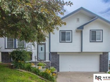 8315 Girard Street, Omaha, NE 68122