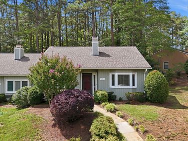 8015 Brown Bark Place, Raleigh, NC 27615