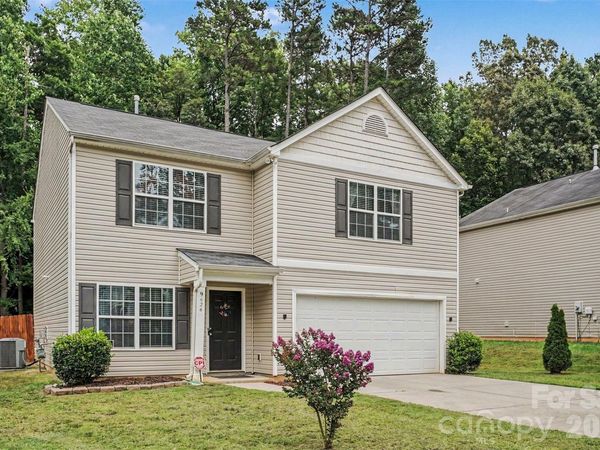 9424 Quilting Bee Lane, Charlotte, NC 28216
