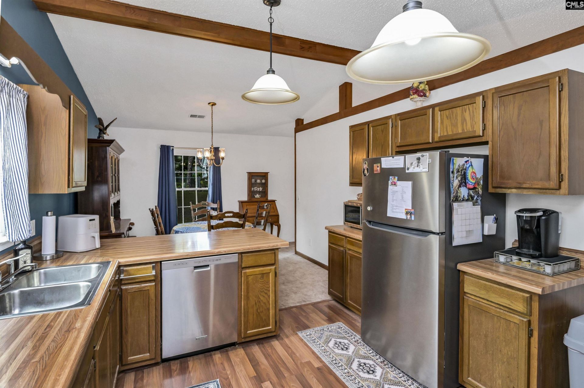 308 N Chateau Drive Photo 9