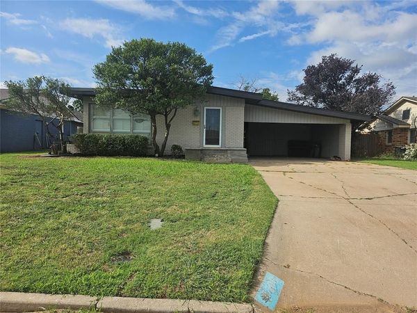 106 Cameron Drive, Altus, OK 73521
