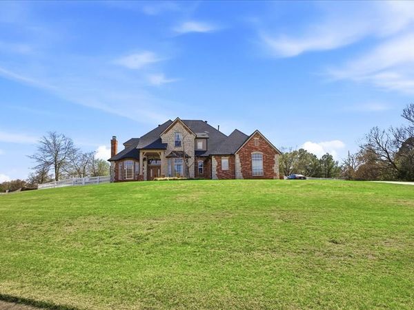 14230 S Robin Nest , Choctaw, OK 73020